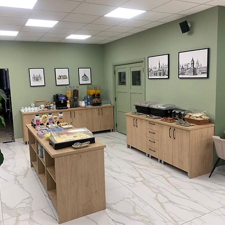 Hotel Delaf クルージュ＝ナポカ エクステリア 写真